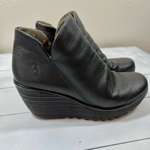 Fly London black leather zip boots/ booties size 8